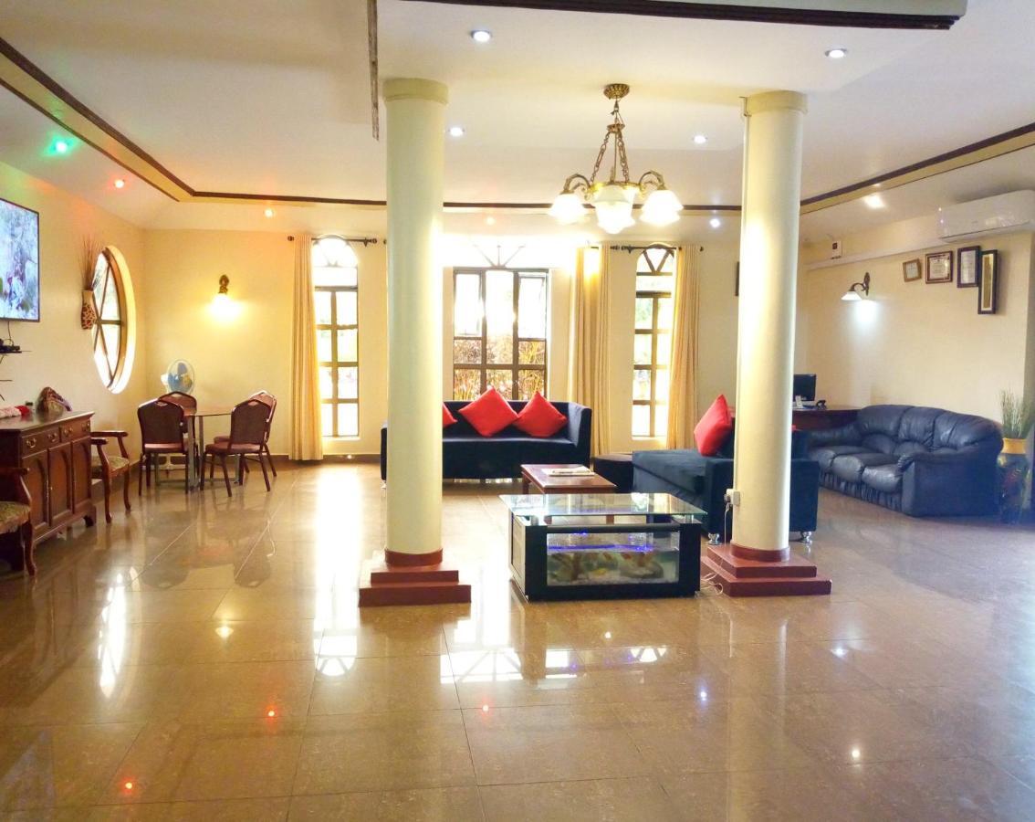 Peniel Beach Hotel เอนเทบเบ้ ภายนอก รูปภาพ